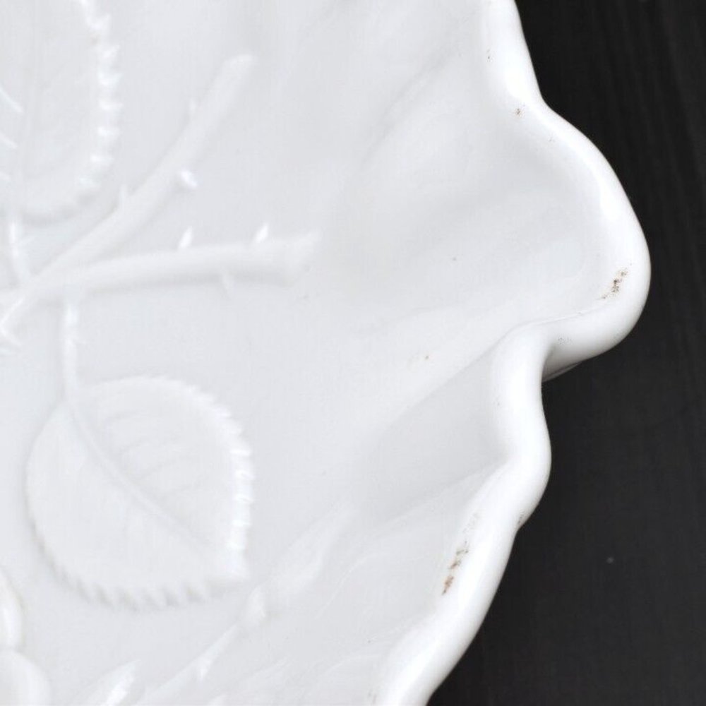Vintage Milk Glass Floral Bowl, Ruffled, Scalloped, Roses - Picture 8 of 9
